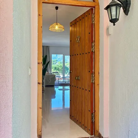 Aloha Gardens Rooftop Terrace Pools Views *