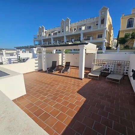 Aloha Gardens Rooftop Terrace Pools Views *