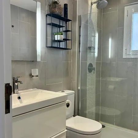 Aloha Gardens Rooftop Terrace Pools Views דירה