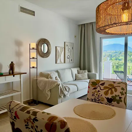 Aloha Gardens Rooftop Terrace Pools Views דירה