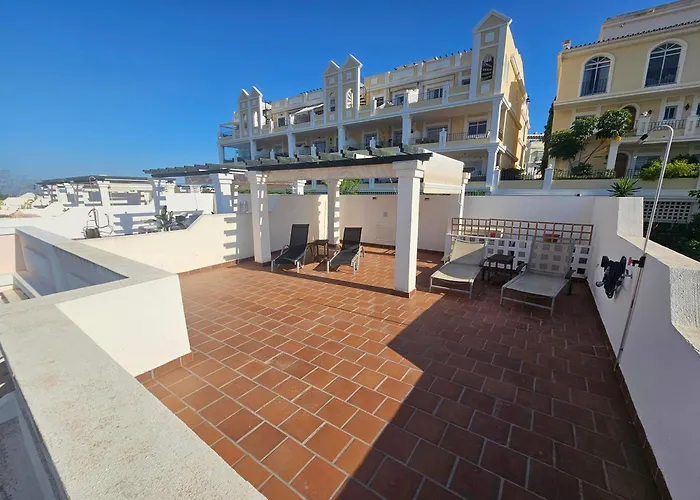 Aloha Gardens Rooftop Terrace Pools Views *